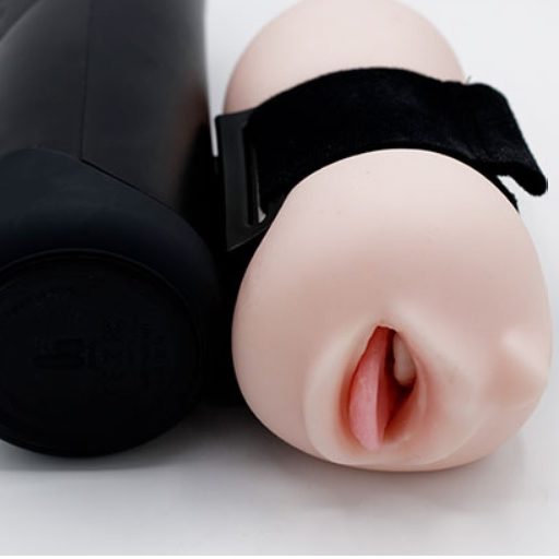 Handy gripping Mouth of Truth or Magic Eyes Onahole as it's sometimes called.