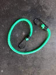 green rubber bungee cord