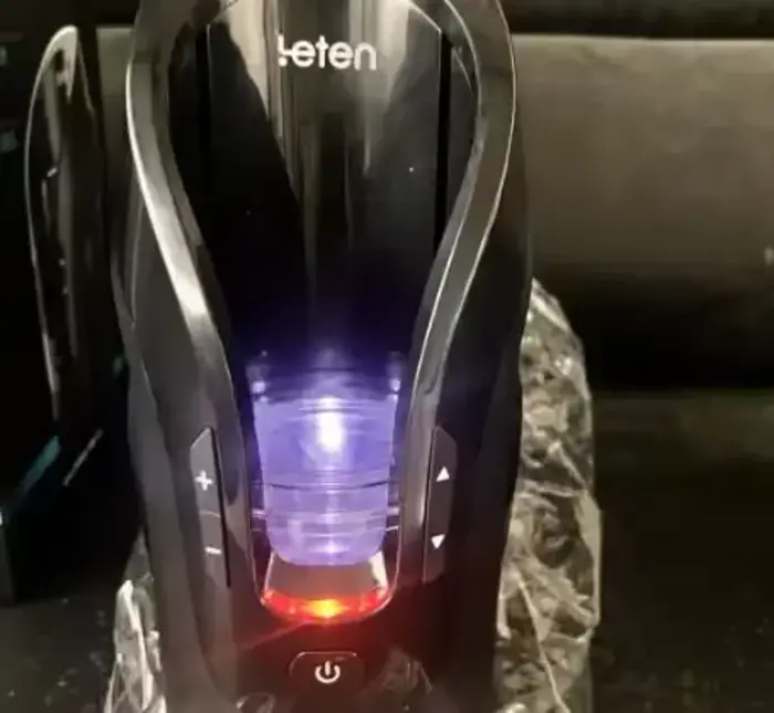 The Leten Canon King glowing on start up