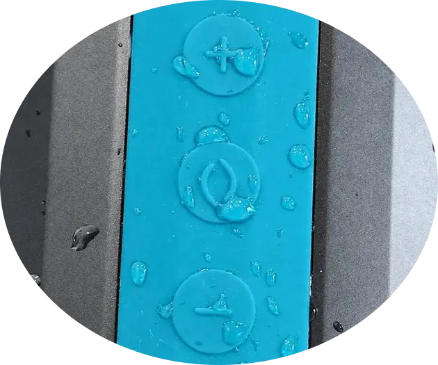 Manual controls on outside of Lelo F2S Double Sonic with a flicker of water